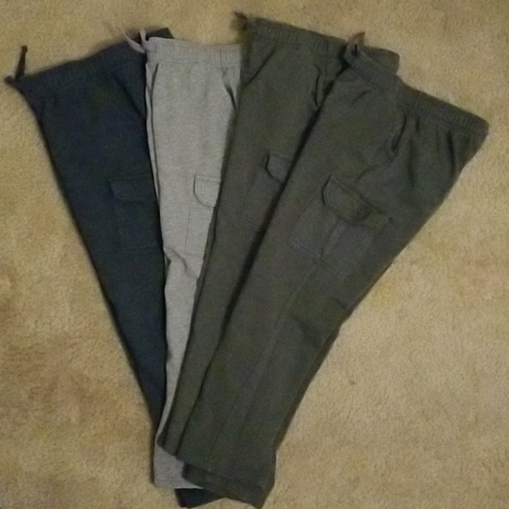 Bundle of 4 pairs fleece sweatpants